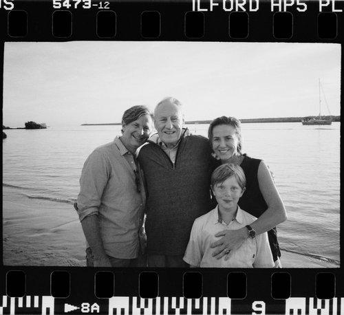 mobile - carousel-hero-element image-17