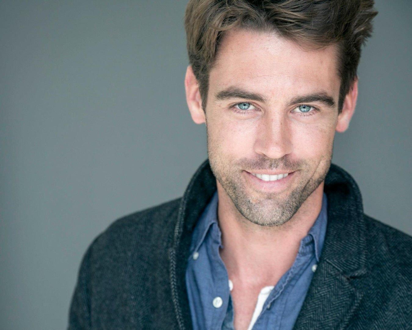 carousel-hero-element image-11